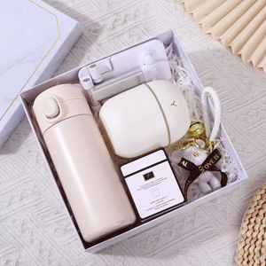 2025 New Arrivals Premium Customized Wedding Gift Sets with Different Logos and Creative Festival Gift Sets