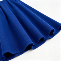 Robe tricotée femme bicolore bleu et blanc, ornée de strass, idéale pour les soirées et les tenues de sororité – Vente en gros usine