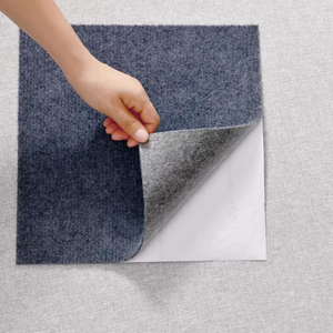 Selbstklebende Teppichfliesen, rutschfest, wiederverwendbar, weich gepolsterte Teppichfliesen für Küche, Schlafzimmer, drinnen und draußen - Product Image 1