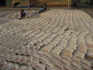 Mini panier de fleurs en bambou coloré tissé à la main pratique Festival de Pâques stockage à la maison panier-cadeau organisation de la cuisine Handicraf - Product Image 3