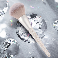 Haute qualité personnalisé votre propre pinceau rose rouge bleu super doux poudre fard à joues luxe diamant pinceau de maquillage