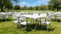 Chaise pliante blanche portable en plastique pour le camping - Chaise de salle à manger d'extérieur durable, imperméable et écologique pour hôtel, salon, parc