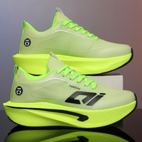 Chaussures de course pour hommes, style tendance, respirantes, semelle extérieure en caoutchouc hautement élastique, légères, baskets décontractées tendance
