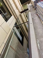 Fenêtre de toit triangulaire automatique en alliage d'aluminium Topwindow avec moustiquaire anti-insectes pour sous-sol