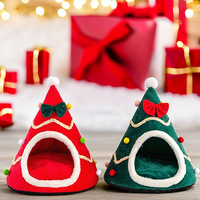 Lit pour chien et chat en tissu en forme de sapin de Noël avec chaleur hivernale, lit semi-fermé de style chinois pour animaux de compagnie