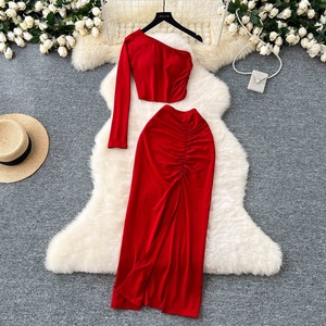 Set da donna estiva con scollo Slant <span class=keywords><strong>Top</strong></span> corto <span class=keywords><strong>a</strong></span> <span class=keywords><strong>vita</strong></span> <span class=keywords><strong>alta</strong></span> Modulare <span class=keywords><strong>gonna</strong></span> <span class=keywords><strong>lunga</strong></span> 2 pezzi - Product Image 1