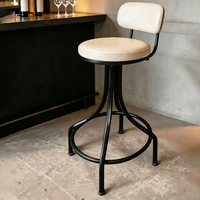 Tabouret de bar industriel vintage style ferme française avec siège en cuir, installation facile, structure métallique entièrement soudée, liquidation d'usine
