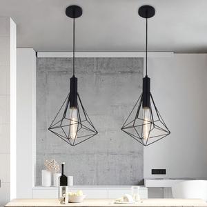 Lámpara Colgante LED Negra de Hierro Forjado Estilo Retro Americano, Diseño Creativo de Tres Cabezas Combinadas Tipo Três Mosqueteiros para Bar - Product Image 2