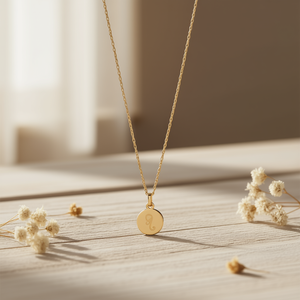 Collana con Ciondolo alla Moda, Charm in Acciaio Inossidabile Bifacciale Vergine 1,5 Cm, Placcato Oro, Gioielli da Donna - Product Image 2