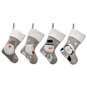 2025 Vente chaude Gris Père Noël Chaussettes de Noël brodées avec plusieurs styles avec des chaussettes de support - Product Image 1