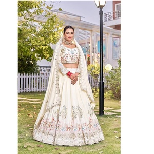 Lehenga Choli brodé de qualité supérieure pour femmes, idéal pour les festivals, avec dupatta, élégant et disponible à un prix abordable. - Product Image 1