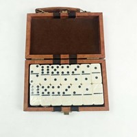 Boîte de jeu de dominos en velours écologique noir personnalisée en usine, jeu de dominos double six pour l'extérieur avec jeux de divertissement familial