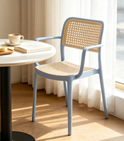 Fauteuil en plastique PP avec assise et dossier effet rotin, chaise d'appoint empilable pour extérieur, patio, café, restaurant