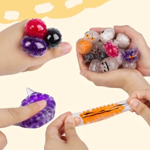 Venta al por Mayor de Mini Pelotas Blanditas de Halloween, Unisex, Juguetes Sensoriales Antiestrés, Elásticos, Divertidos, de EVA, con Cuentas para Apretar - Product Image 4