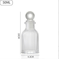 Bouteille en verre côtelée verticale pour diffuseur de parfum, 30/50/100 ml, avec bouchon boule en verre, logo personnalisé, vente en gros usine