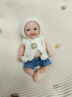 6 Zoll Mädchen Silikon Mini-Puppe Realistische Neugeborenen-Babyfigur Weiches Spielzeug zur Stresslinderung Handgefertigt Sicher Sammlerstück Geschenk für Kinder