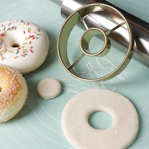 Coupe-pâte à donuts en acier inoxydable 430 de qualité alimentaire, 8 cm / 9,8 cm / 15 cm, avec découpeur central / découpeur en anneau - Product Image 2
