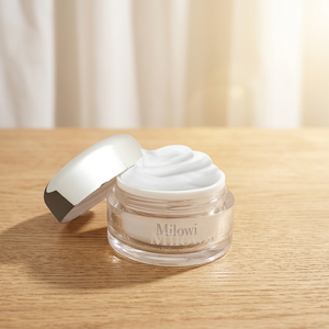 CREMA BLANQUEADORA MILOWI V2 MAGIC RADIANCE 50g Crema Antiarrugas de Aclarado Inmediato para una Piel Hidratada y Radiante - Product Image 1