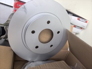 Parti di Ricambio Auto <span class=keywords><strong>FERODO</strong></span> DDF1808C-D Disco Freno 305x12mm Rotore Freno Sostitutivo per Dodge JCUV Fiat Freemont - Product Image 5