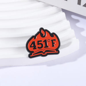Spilla in Smalto del Libro Fahrenheit 451, Romanzo di Fantascienza di Ray Bradbury, Gioiello Regalo per Amici - Product Image 2