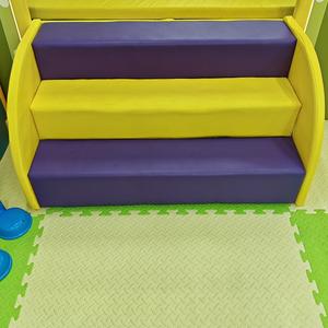 <span class=keywords><strong>Escalera</strong></span> <span class=keywords><strong>de</strong></span> Interior Rectangular Anticolisión <span class=keywords><strong>de</strong></span> Dos Colores, Accesorios para Escalar, Diseño Personalizado <span class=keywords><strong>de</strong></span> Castillo Infantil - Product Image 1