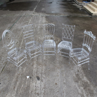 Chaises de mariage empilables Chiavari, chaises de banquet en acrylique transparentes, chaises transparentes comme du cristal pour la décoration de mariages