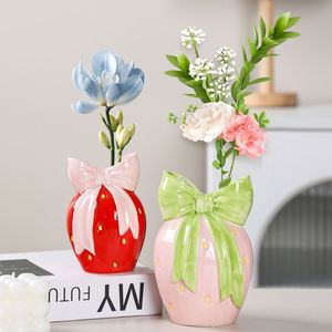 Moderno Jarrón Chino con Lazo de Fresa, Adorno de Cerámica Esmaltada, Lindo Arreglo de Plantas Verdes Cultivadas en Agua para el Hogar - Product Image 1