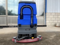 Autolaveuse autoportée, autonomie 4-5 heures, réservoir de solution 75L, réservoir de récupération 85L, brosse 560mm pour entrepôts et ateliers industriels