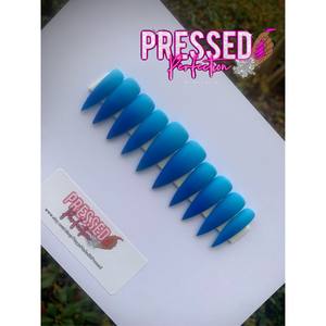 I Got the Blues - Ongles de qualité salon pour usage domestique, finition mate/brillante, taille moyenne, prêts à être expédiés - Product Image 2
