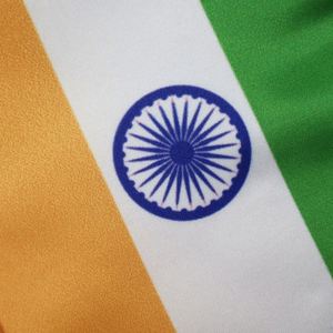 ผ้าพันคอสำเร็จการศึกษาสำหรับผู้ใหญ่ ผลิตจากผ้าซาตินโพลีเอสเตอร์ 100% ของอินเดีย สำหรับการศึกษาต่อต่างประเทศ - Product Image 3