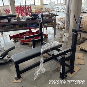 Rack Combinado de Powerlifting para Gimnasio Comercial con Banco Plano de Competición Resistente y Banco Plano Ajustable para Sentadillas y Press de Banca con Carga de Discos - Product Image 4