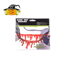 Vente en gros de collier de sang en plastique collier de saignement de vampire accessoires d'Halloween animés décoration de fête
