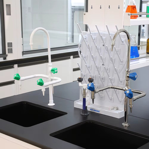 Laborinseltisch aus Stahl mit Spülbecken und Schrank, Säurebeständige Epoxidharz-Arbeitsplatte für Chemielabore - Product Image 2