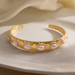 Bracelet ouvert en perles, or 18 carats, acier inoxydable, finition martelée, large, serti de pierres ovales, bijoux pour femmes à porter au quotidien - Product Image 4