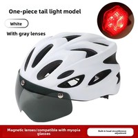 Casque de VTT avec phare et feu arrière intégrés, lunettes de protection ; Conception monobloc, visière magnétique, matériau PC+EPS, unisexe
