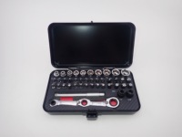 Kit d'outils automobiles Tournevis à main 42 pièces Mini jeu d'embouts et de douilles Emballage dans une seule boîte