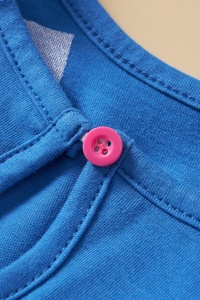 2025 estate nuove ragazze vestono blu senza maniche con piccole maniche volanti ricamate vestito per bambini - Product Image 3