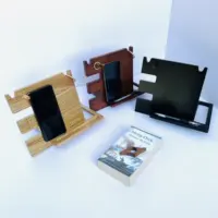 Ricarica del telefono in legno di nuovo Design personalizzato Docking Station Wireless per telefono in legno personalizzato portachiavi in legno di frassino artigianale