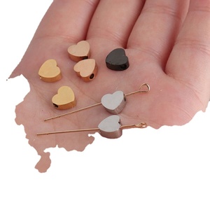 Abalorios de Corazón LOVE en Forma de Durazno en Blanco, Dijes de Acero Inoxidable para Fabricación de Joyas, Abalorio de Corazón DY para Pulseras, Collares y Pendientes - Product Image 1