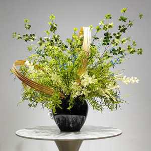 Ensemble <span class=keywords><strong>de</strong></span> vases floraux en tissu <span class=keywords><strong>de</strong></span> soie <span class=keywords><strong>de</strong></span> haute qualité au design spécial tendance résistant aux UV pour patio, <span class=keywords><strong>jardin</strong></span>, <span class=keywords><strong>salon</strong></span>, hôtel - Product Image 1