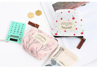 Dompet ritsleting uniseks, dompet gaya Korea Mini modis bunga kanvas koin dengan desain Vintage portabel dan modis