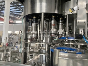 1000-36000BPH Combiblock Máquina de llenado y tapado Línea de producción completa - Product Image 6