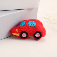 Broches et accessoires en peluche de style coréen 2025 : Tigre, Voiture, Avion, Abeille, Lapin, Cochon, Ours à visage souriant, Fraise, Animaux de dessin animé