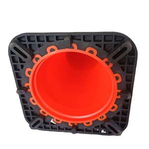 กรวยจราจรพลาสติก PVC สีส้มพร้อมฐานถ่วงน้ำหนักสีดำและแถบสะท้อนแสงสำหรับลานจอดรถ - Product Image 4
