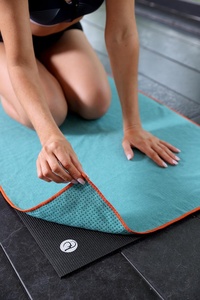 Toalla de <span class=keywords><strong>Yoga</strong></span> Antideslizante con Puntos de Agarre, Toalla Absorbente de Sudor para <span class=keywords><strong>Yoga</strong></span> Caliente, Bikram, Pilates y Fitness, 72" X 24" - Product Image 5
