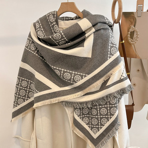 Syal kasmir hangat bermerek mewah untuk wanita selendang musim dingin selimut tebal persegi rumbai selendang Pashmina - Product Image 5