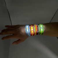 Bracelet en silicone lumineux LED à prix d'usine, drapeau national, pour les cérémonies de remise de diplômes, les jeux sportifs, les encouragements, le soutien de la nation