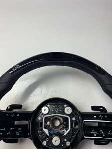 Volant en fibre de carbone pour <span class=keywords><strong>Mercedes</strong></span> <span class=keywords><strong>Benz</strong></span> GLA <span class=keywords><strong>CLA</strong></span> <span class=keywords><strong>180</strong></span> GLC GLE W211 W212 W213 W203 W204 W205 2013 2014 2015 2016 2017 <span class=keywords><strong>2018</strong></span> - Product Image 2