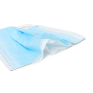 מסכת פנים כירורגית תלת שכבתית בעלת מחסום גבוה, חד פעמית, בעלת תו תקן CE, נושמת, עמידה בפני נוזלים, יצרן ציוד מקורי/יצרן עיצוב מקורי - Product Image 3