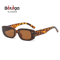2023 personnalisé nouveau Vintage rectangulaire Uv400 lunettes de soleil petit cadre à la mode marron lunettes de soleil